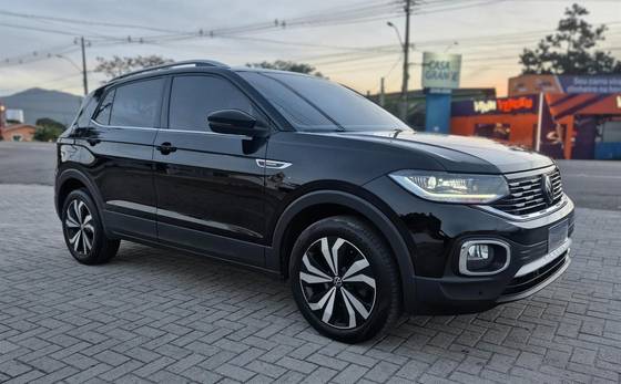 VOLKSWAGEN T-CROSS 1.4 250 TSI TOTAL FLEX HIGHLINE AUTOMÁTICO VOLKSWAGEN T-CROSS 1.4 250 TSI TOTAL FLEX HIGHLINE AUTOMÁTICO